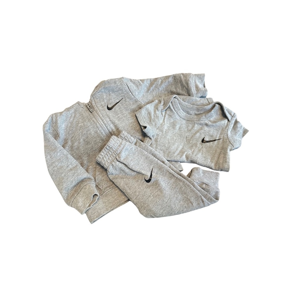 Nike Infant Gray Tracksuit - 3 months